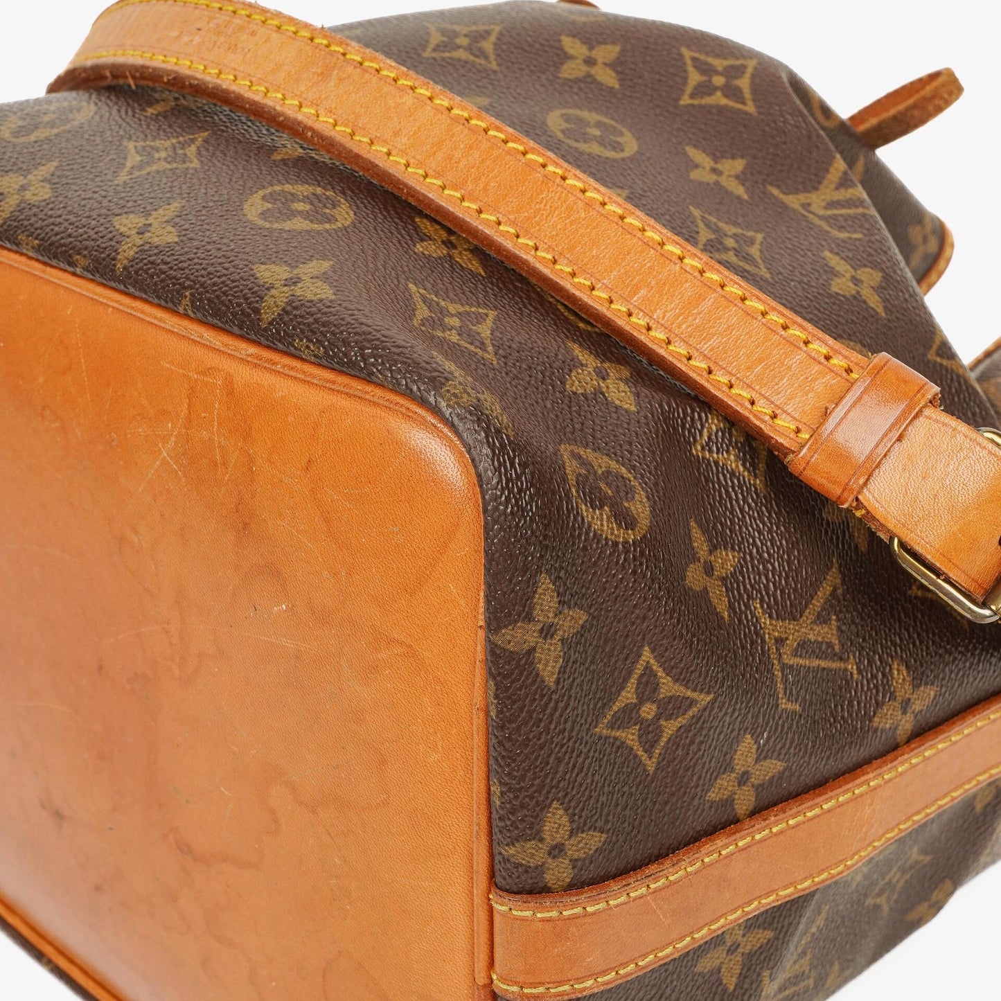 Louis Vuitton Petit Noé Schultertasche aus Monogram Canvas