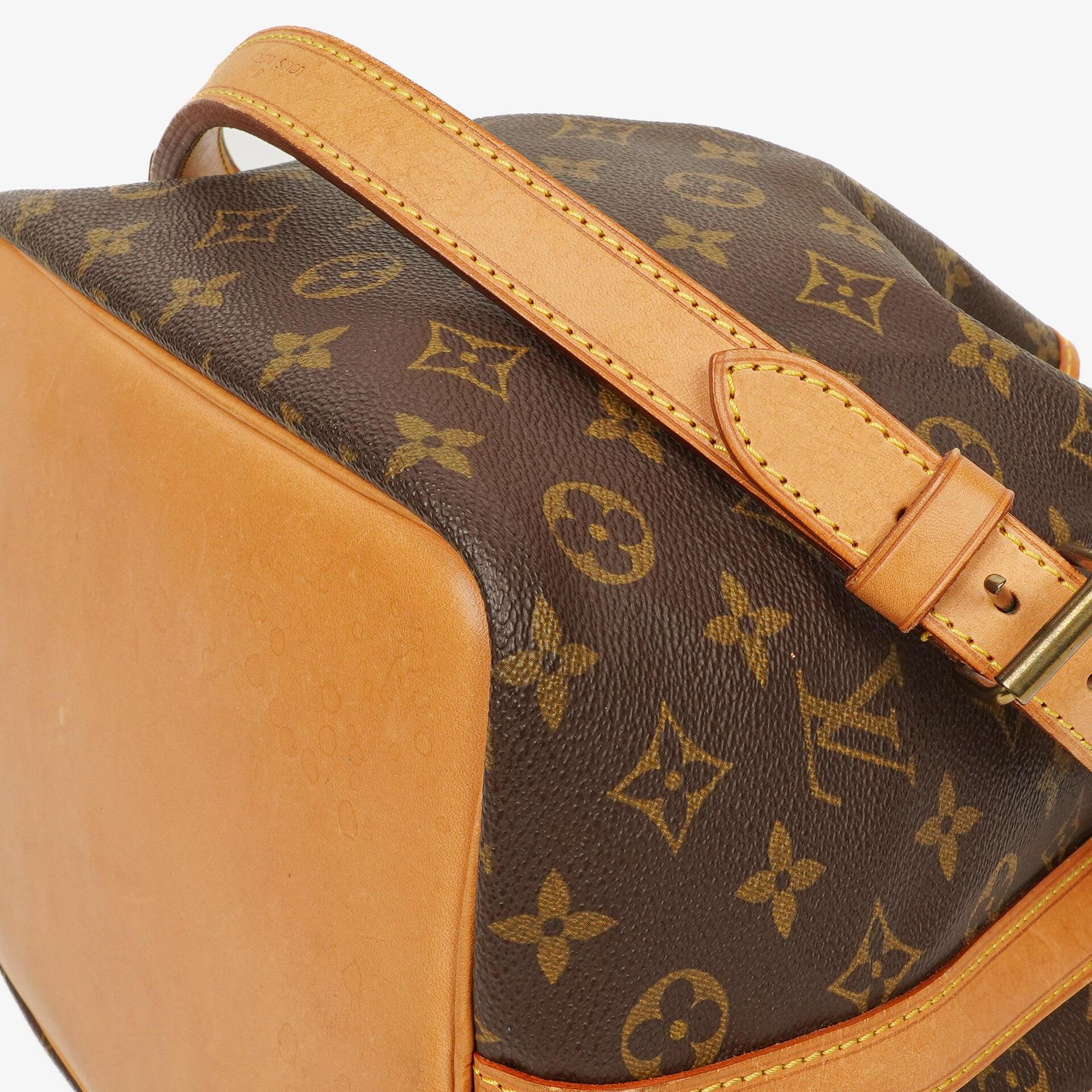 Louis Vuitton Petit Noe Schultertasche aus Monogram Canvas
