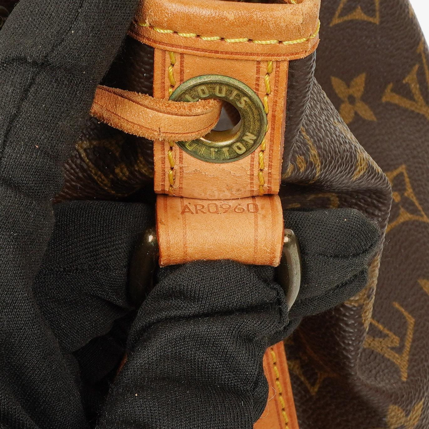 Louis Vuitton Petit Noe Schultertasche aus Monogram Canvas