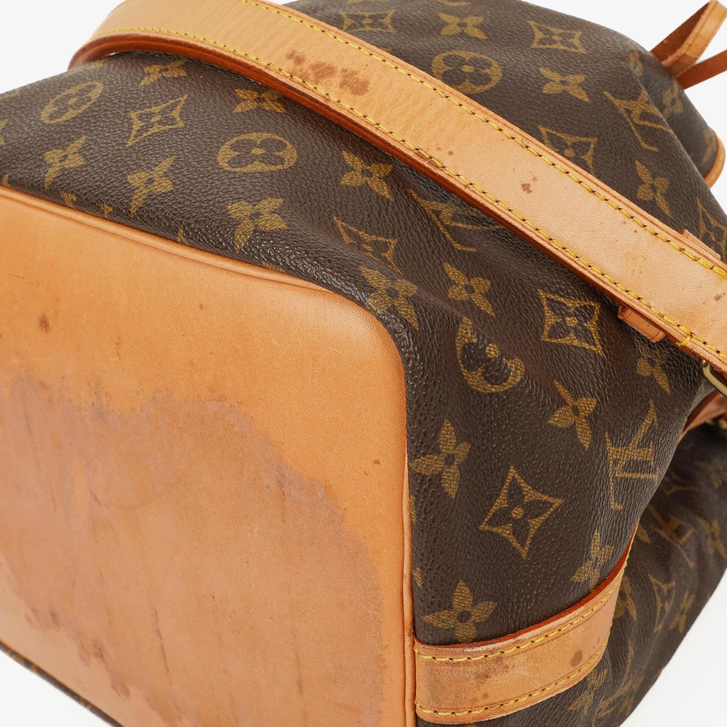 Louis Vuitton Petit Noé Schultertasche aus Monogram Canvas