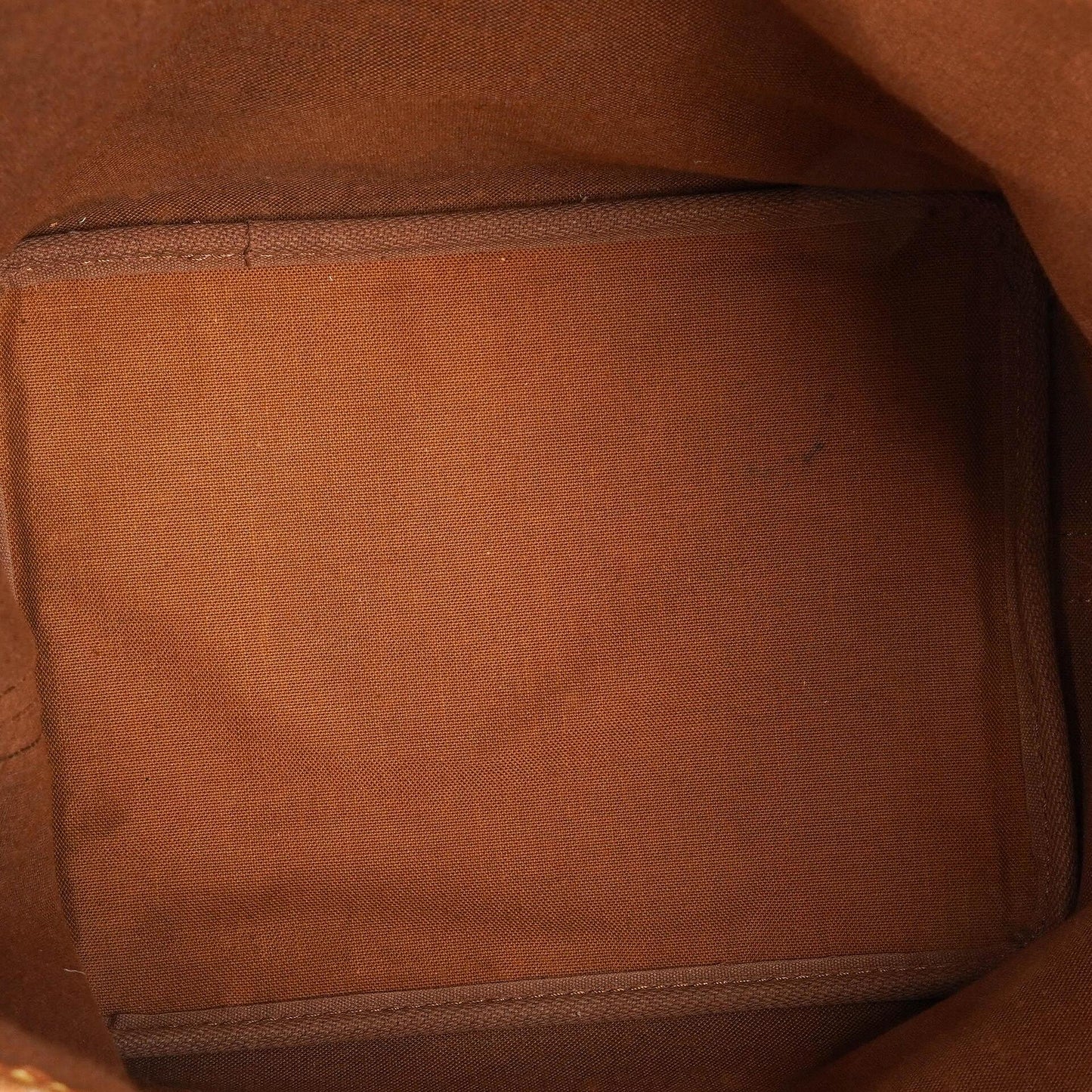 Louis Vuitton Petit Noé Schultertasche aus Monogram Canvas