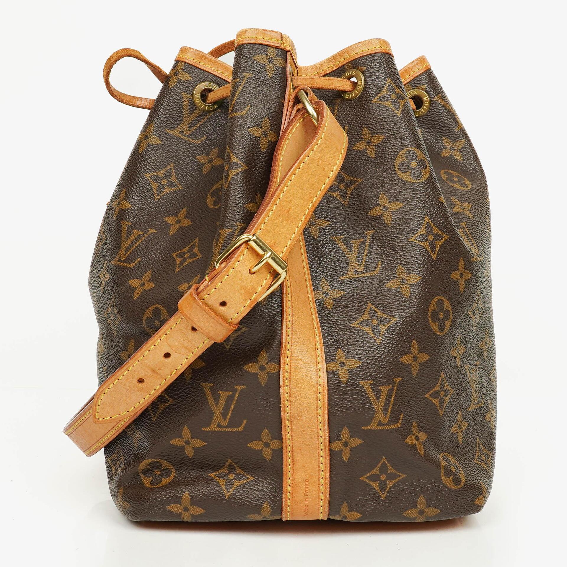 Louis Vuitton Petit Noe Schultertasche aus Monogram Canvas