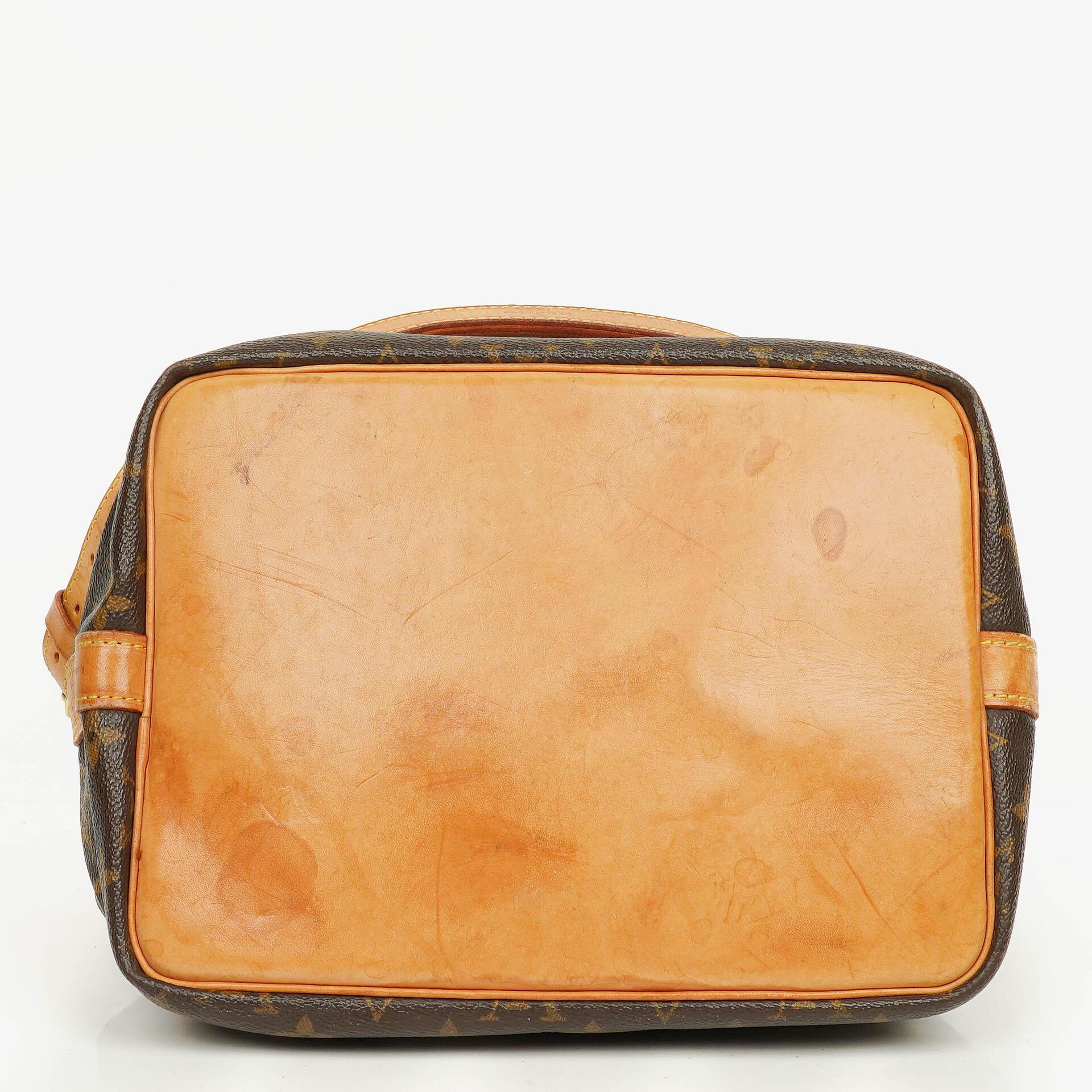 Louis Vuitton Petit Noe Schultertasche aus Monogram Canvas