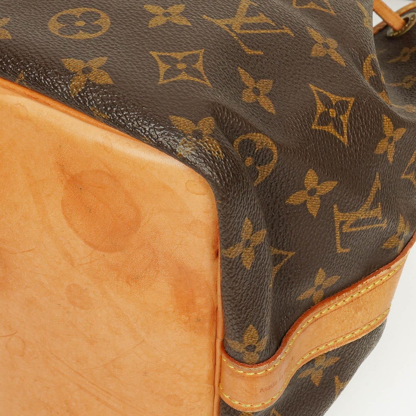 Louis Vuitton Petit Noe Schultertasche aus Monogram Canvas