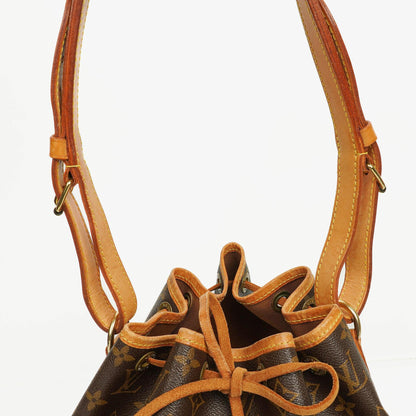Louis Vuitton Petit Noe Schultertasche aus Monogram Canvas