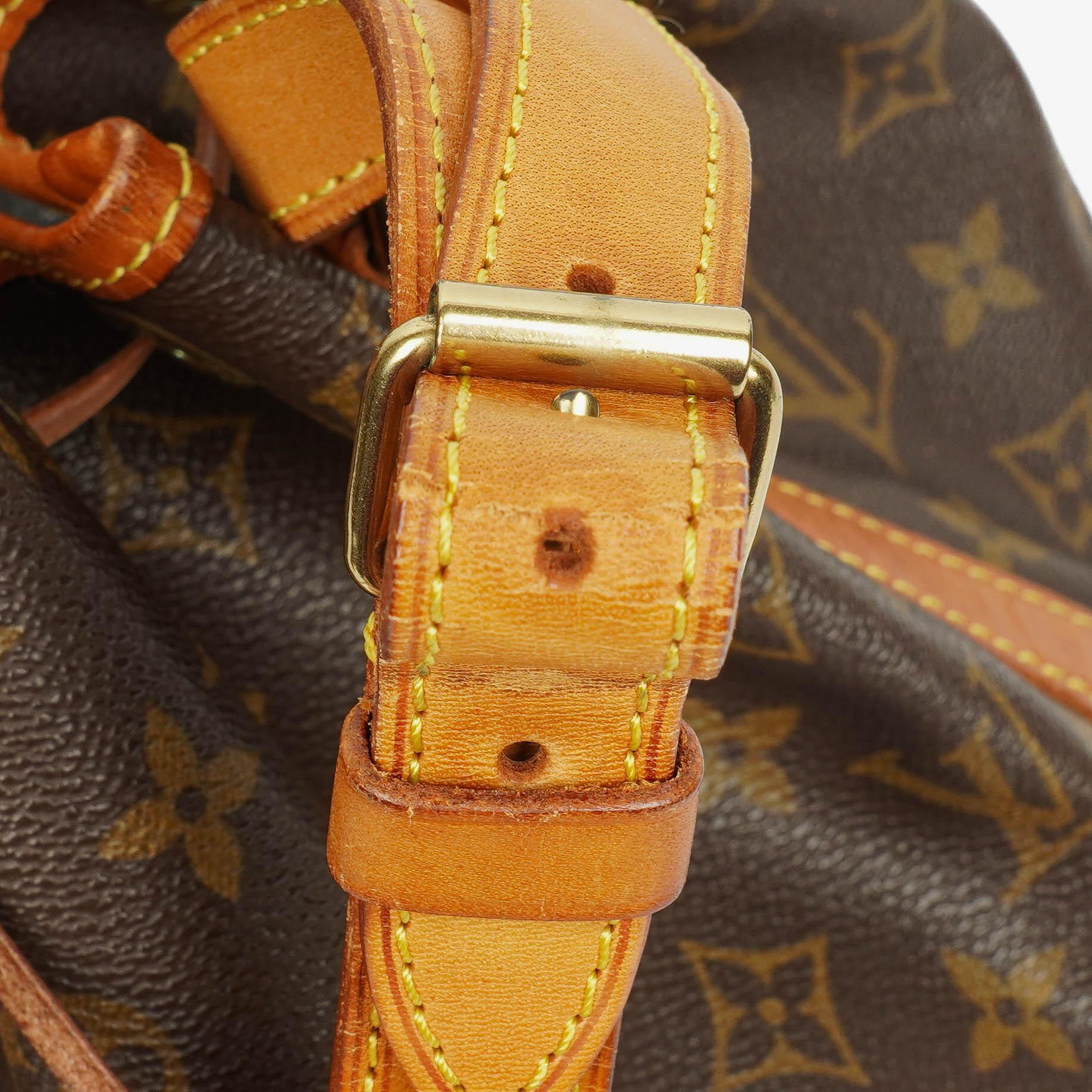 Louis Vuitton Petit Noé Monogram Canvas Schultertasche