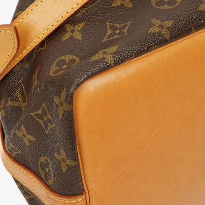Louis Vuitton Petit Noé Schultertasche aus Monogram Canvas