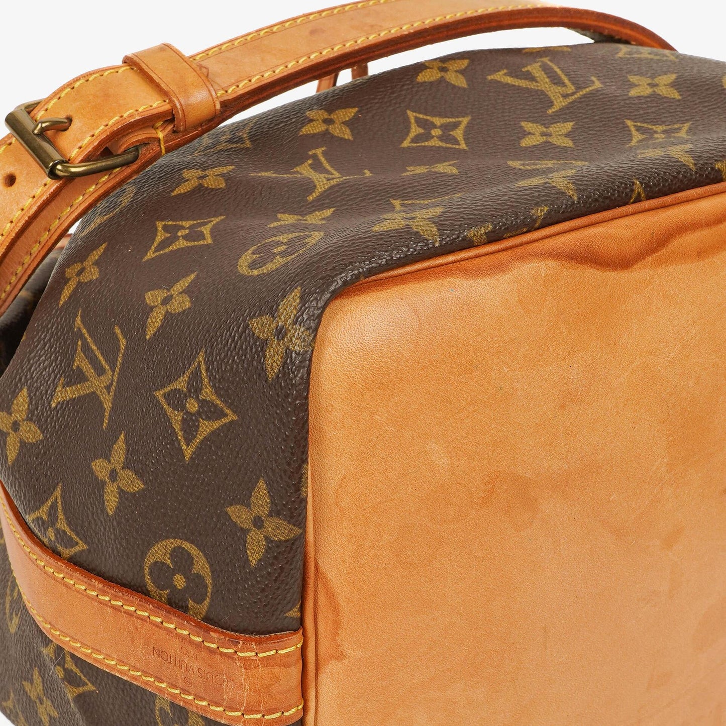Louis Vuitton Petit Noé Schultertasche aus Monogram Canvas