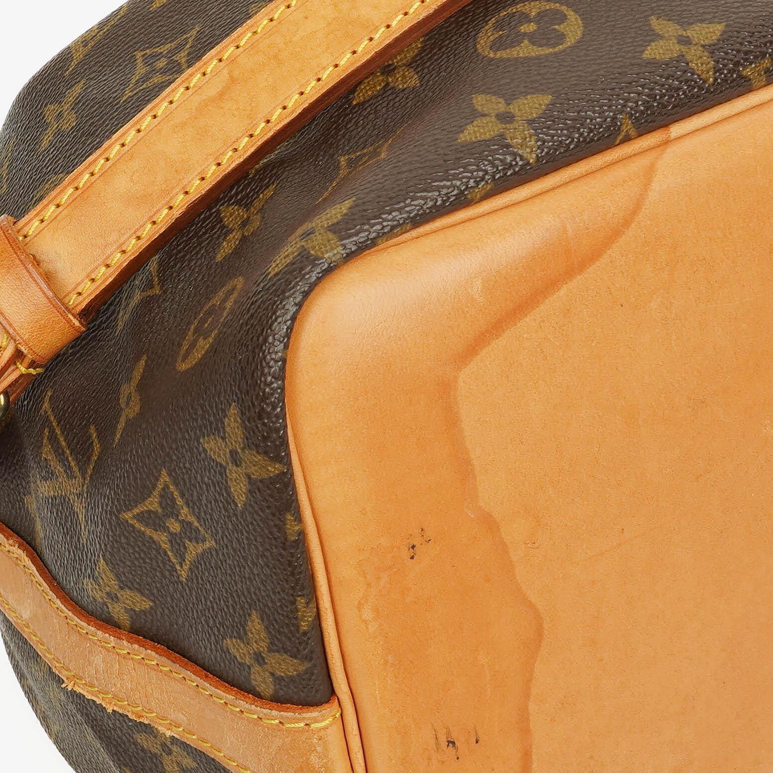Louis Vuitton Petit Noé Monogram Canvas Schultertasche