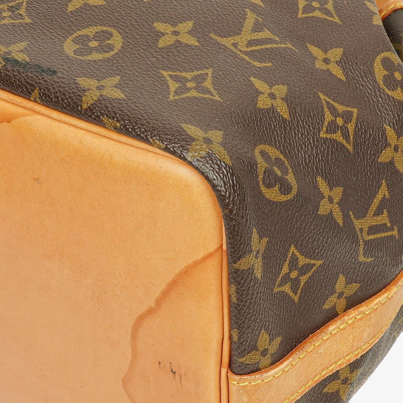 Louis Vuitton Petit Noé Monogram Canvas Schultertasche