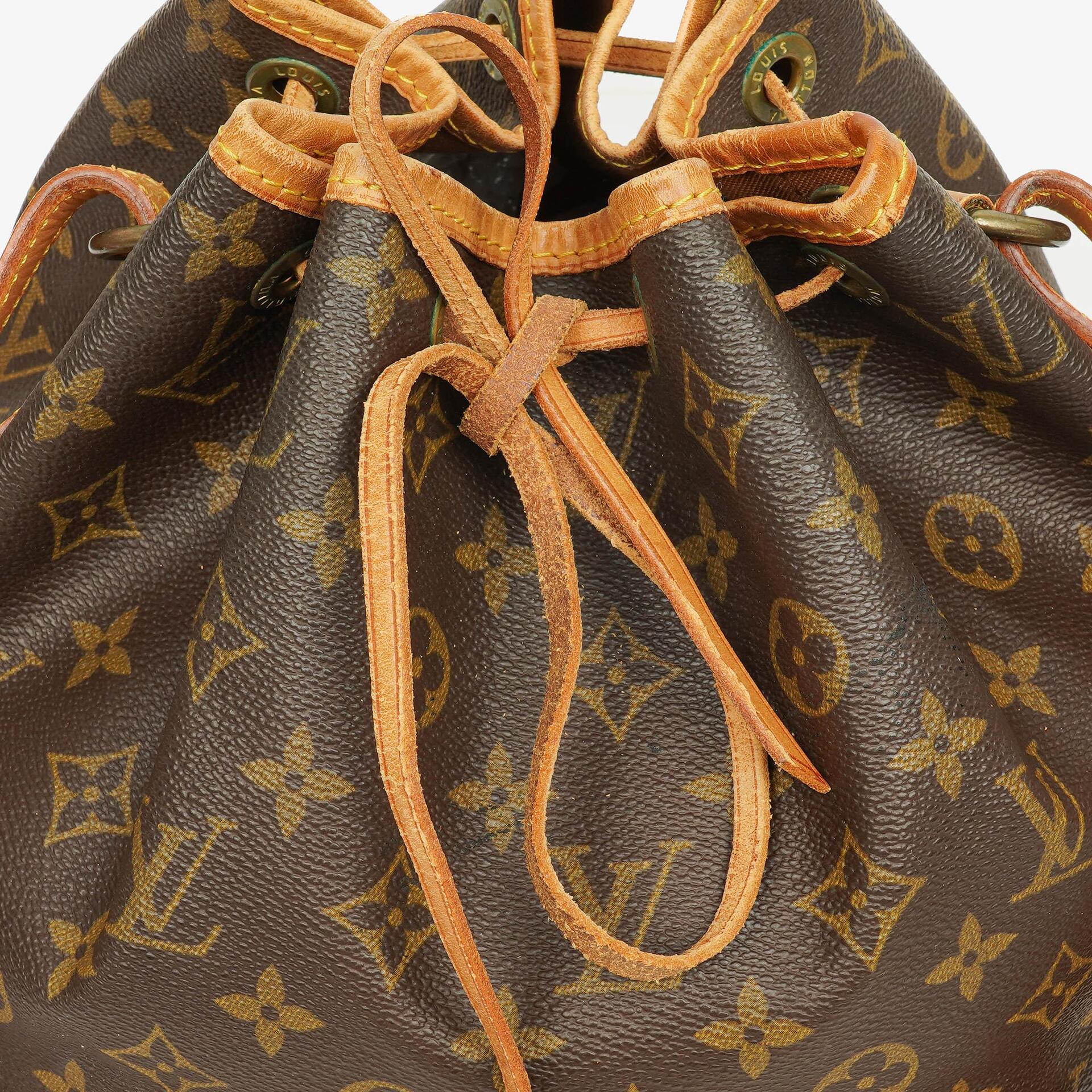 Louis Vuitton Petit Noé Monogram Canvas Schultertasche