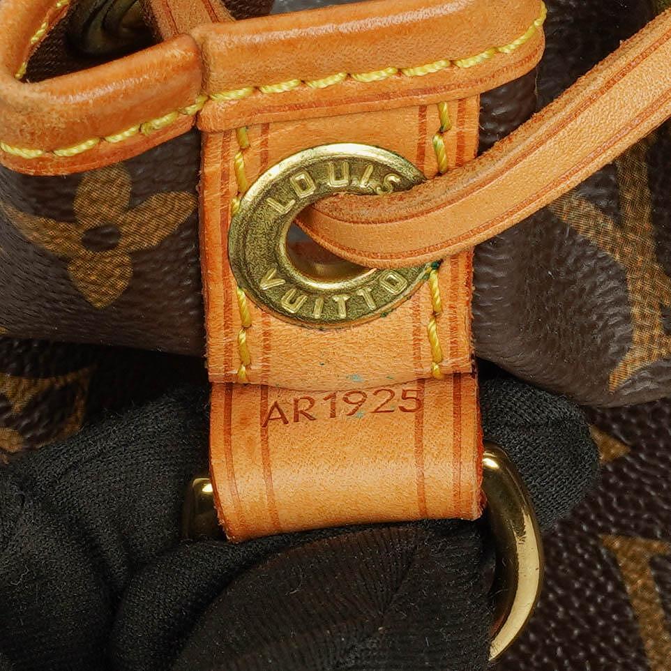 Louis Vuitton Petit Noe Schultertasche aus Monogram Canvas