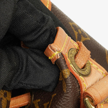 Louis Vuitton Petit Noé Schultertasche aus Monogram Canvas