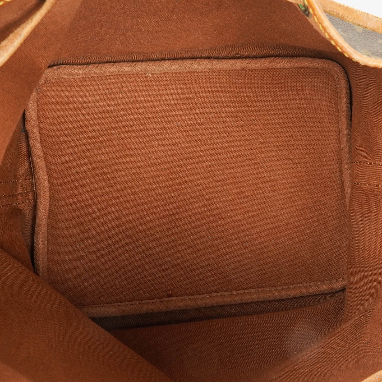 Louis Vuitton Petit Noé Schultertasche aus Monogram Canvas