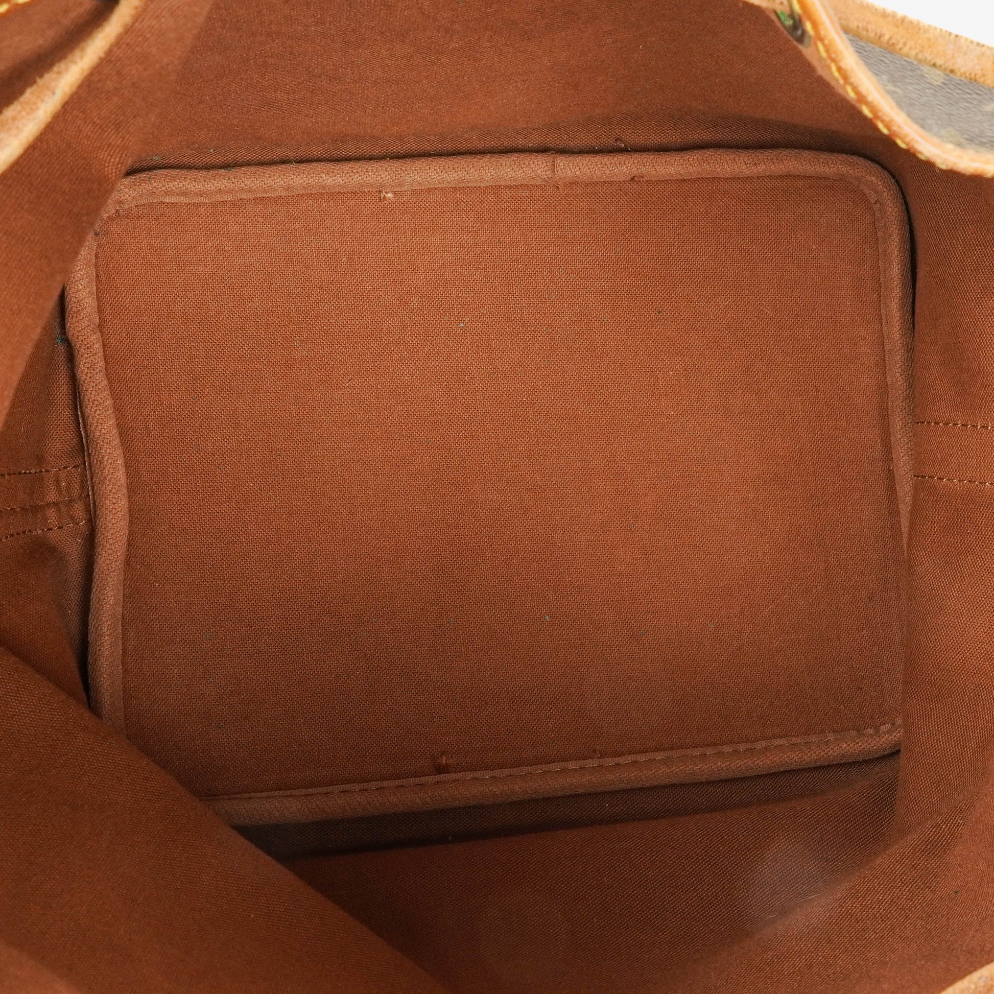 Louis Vuitton Petit Noé Schultertasche aus Monogram Canvas
