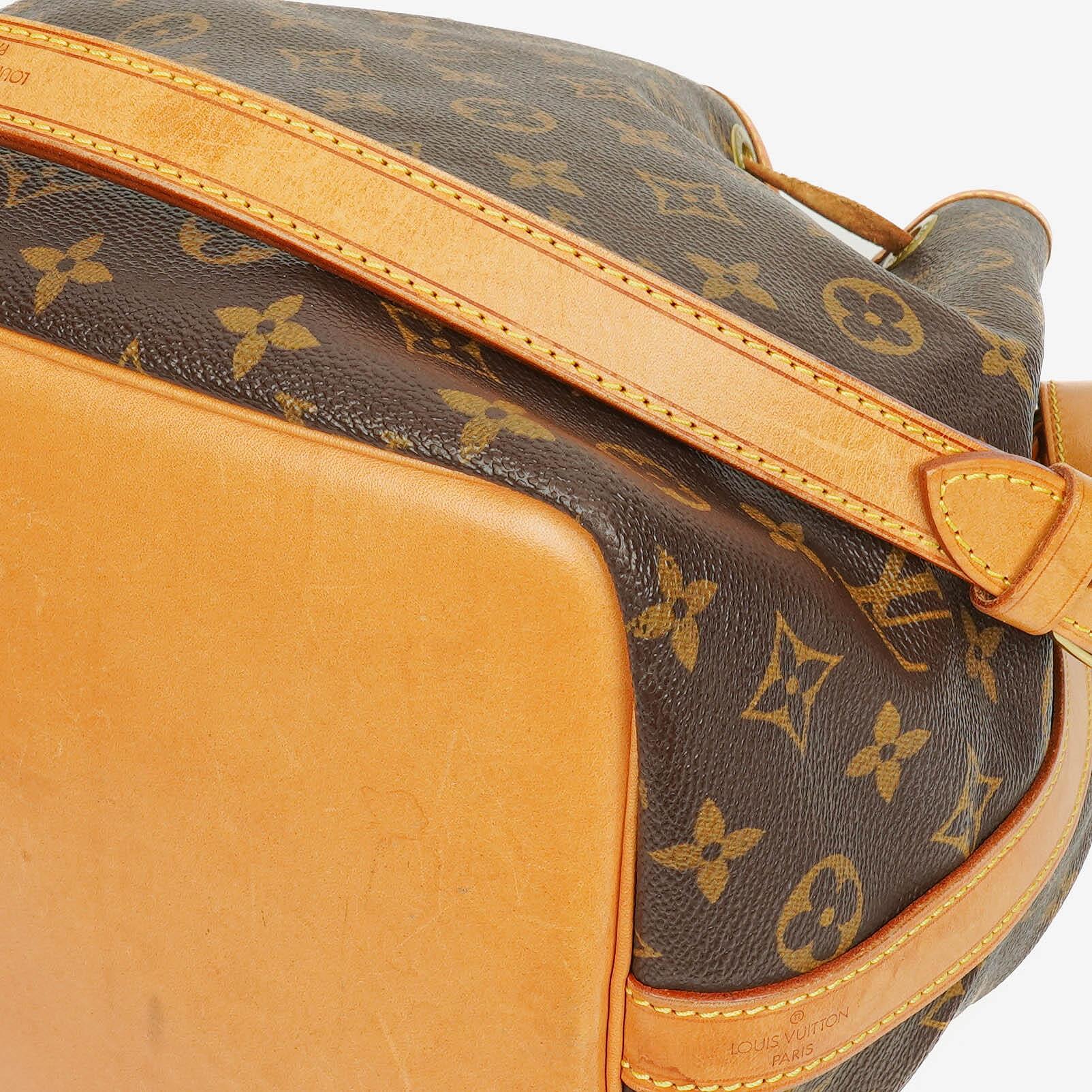 Louis Vuitton Petit Noe Monogram Canvas Schultertasche