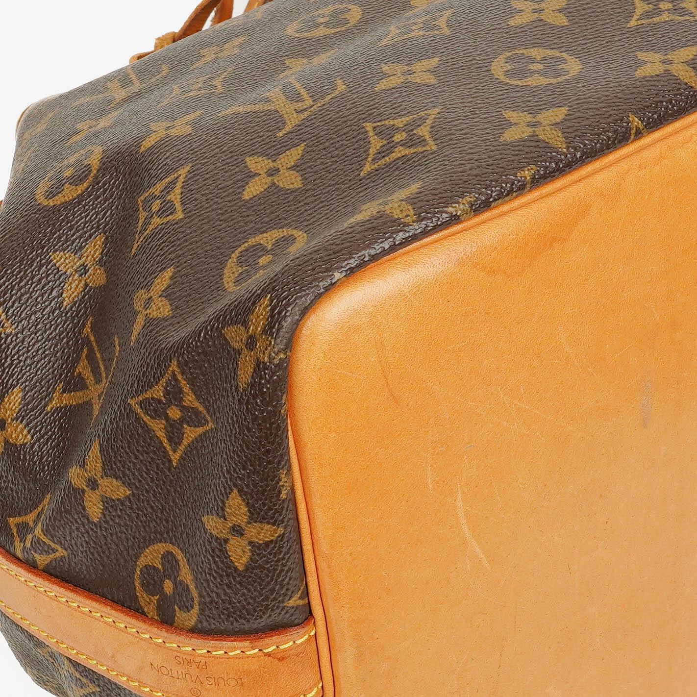 Louis Vuitton Petit Noe Monogram Canvas Schultertasche