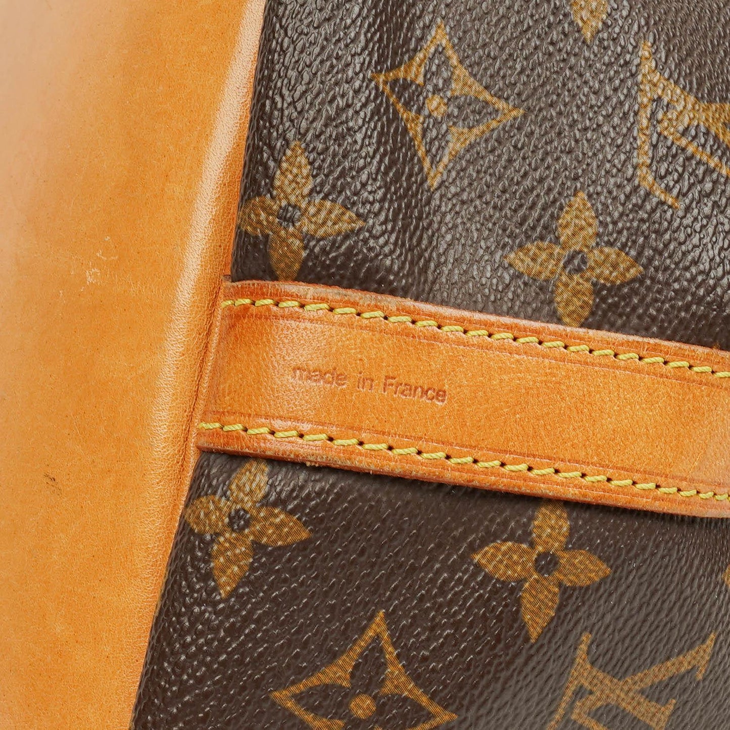 Louis Vuitton Petit Noe Monogram Canvas Schultertasche