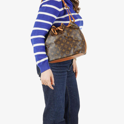 Louis Vuitton Petit Noe Monogram Canvas Schultertasche