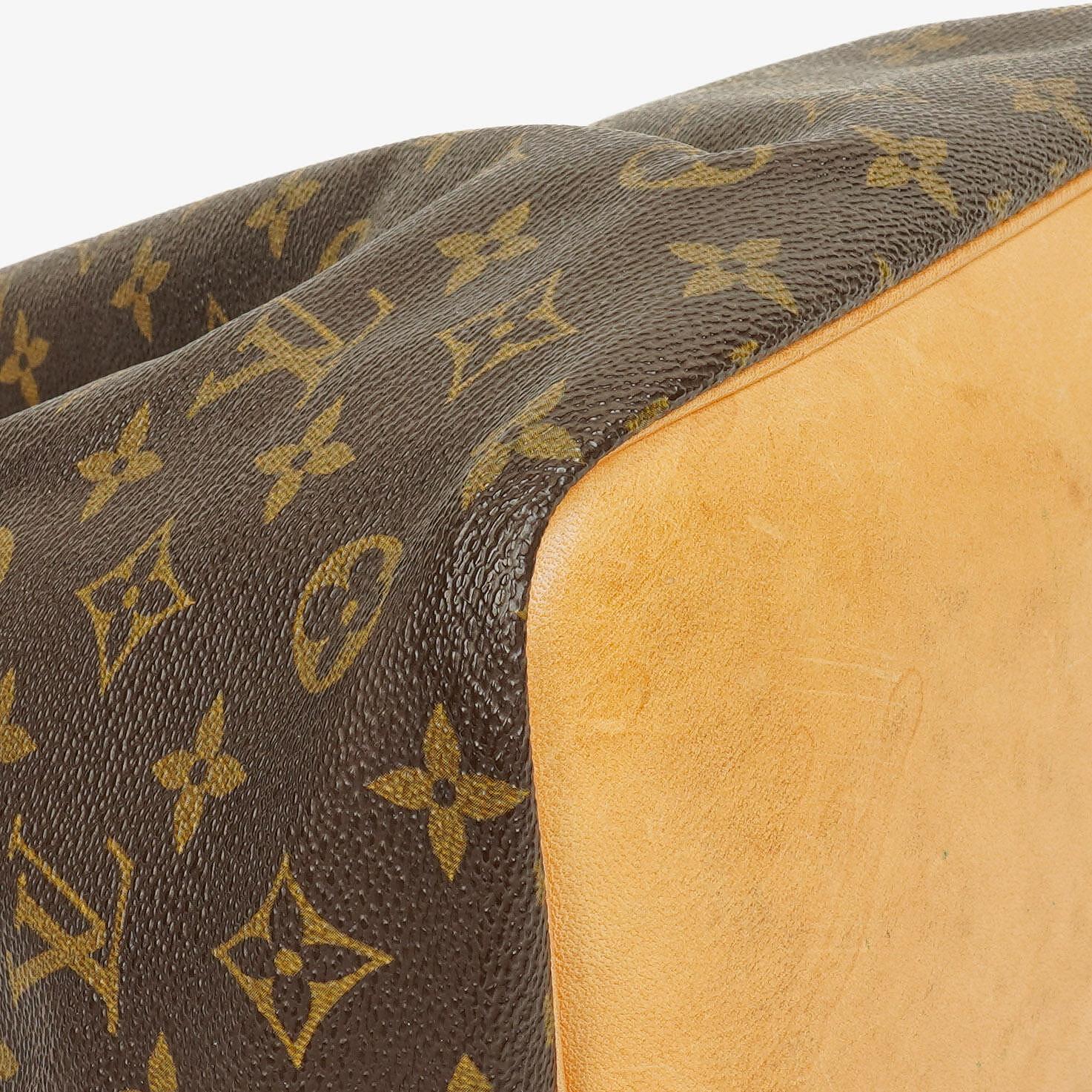 Louis Vuitton Petit Noe Schultertasche aus Monogram Canvas