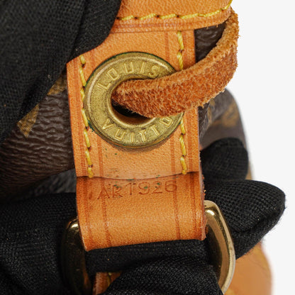Louis Vuitton Petit Noe Schultertasche aus Monogramm Canvas