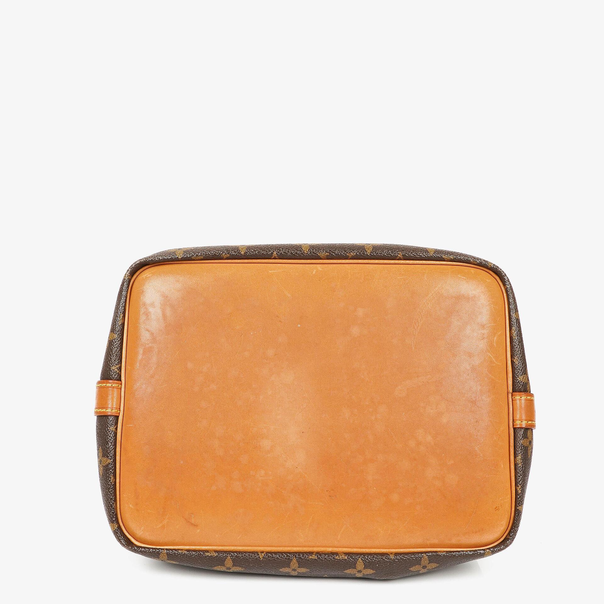 Louis Vuitton Petit Noé Schultertasche aus Monogramm Canvas