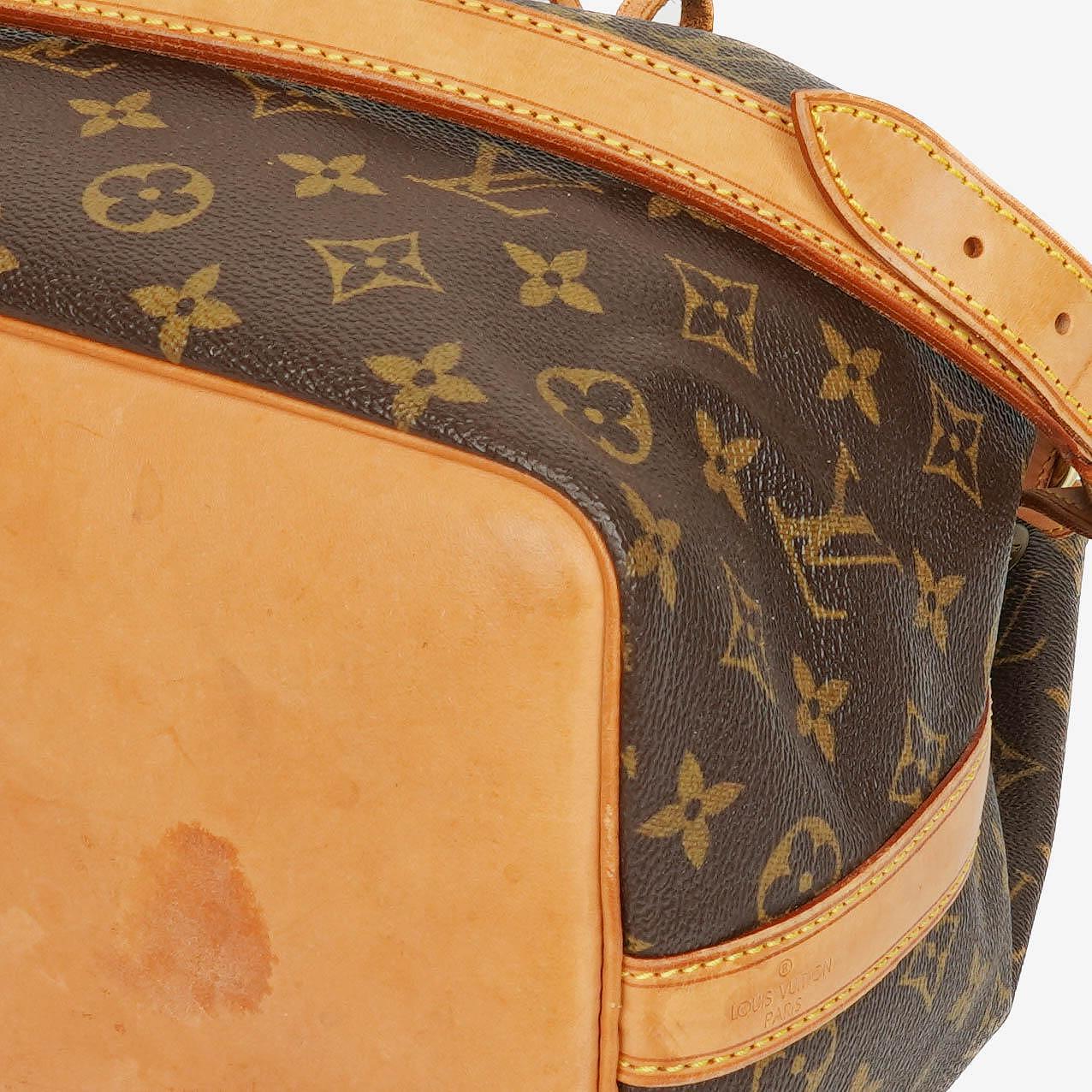 Louis Vuitton Petit Noé Schultertasche aus Monogram Canvas