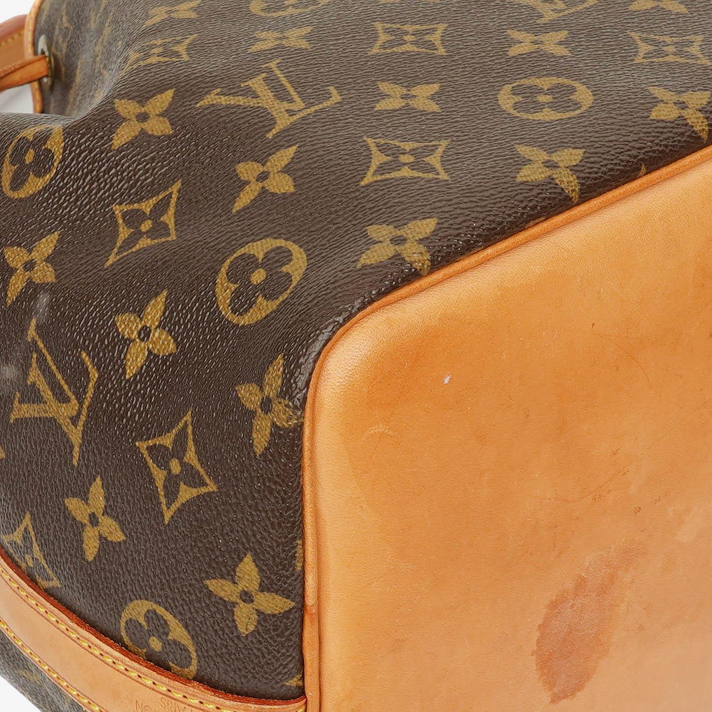 Louis Vuitton Petit Noé Schultertasche aus Monogram Canvas