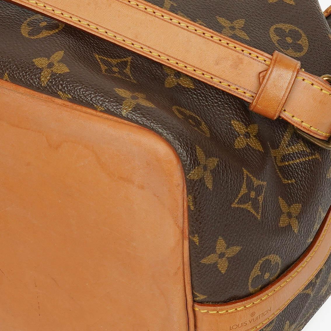Louis Vuitton Petit Noé Schultertasche aus Monogram Canvas