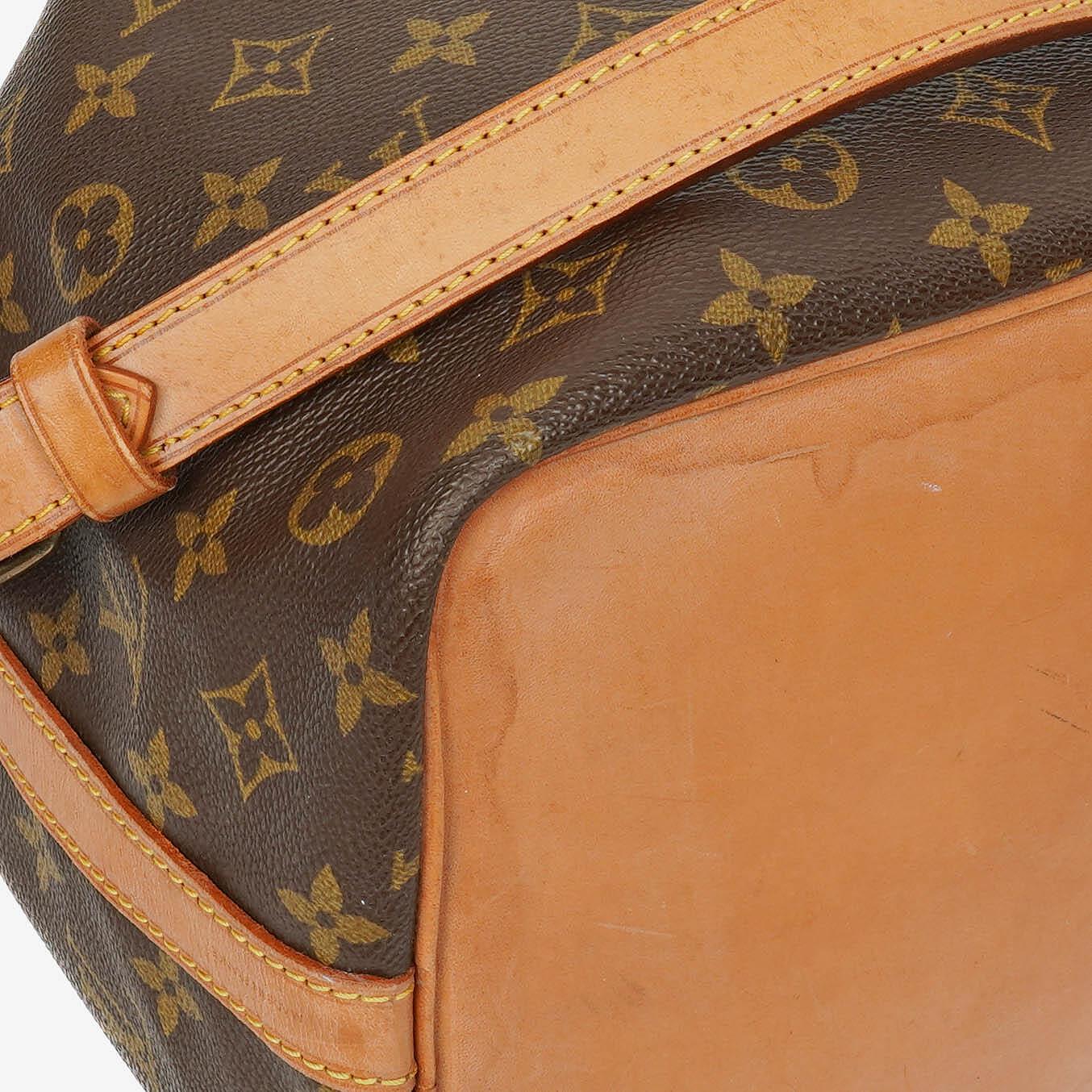 Louis Vuitton Petit Noé Schultertasche aus Monogram Canvas