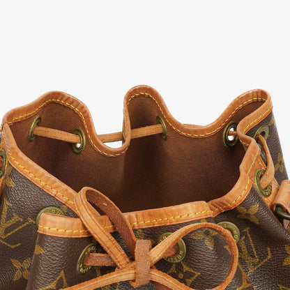 Louis Vuitton Petit Noé Schultertasche aus Monogram Canvas