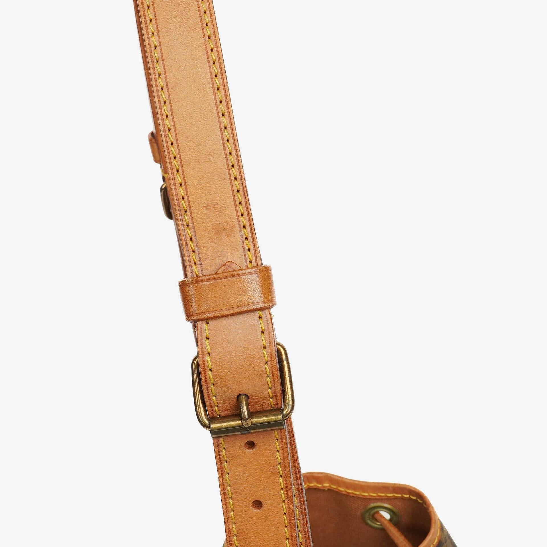 Louis Vuitton Petit Noé Schultertasche aus Monogram Canvas