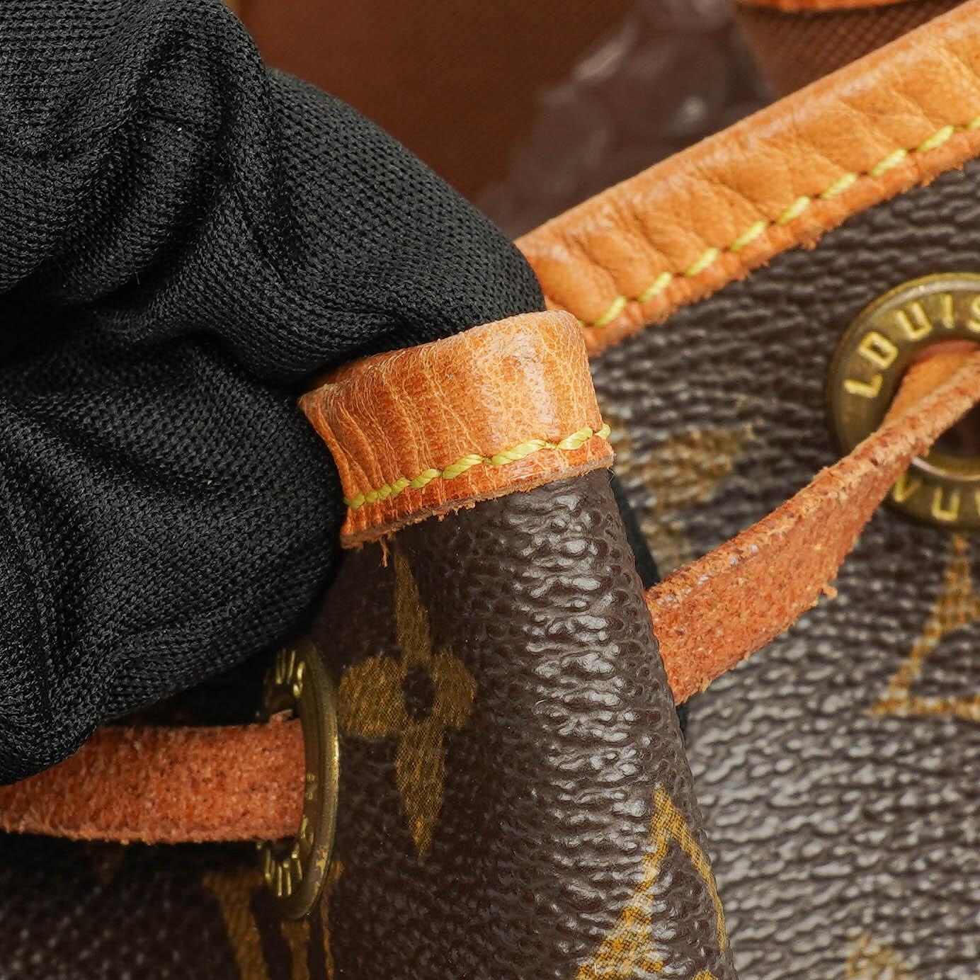 Louis Vuitton Petit Noe Monogramm Canvas Schultertasche
