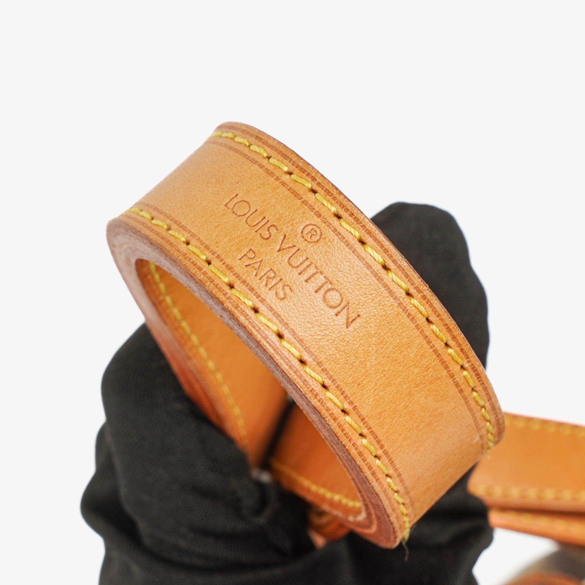 Louis Vuitton Petit Noé Schultertasche aus Monogram Canvas
