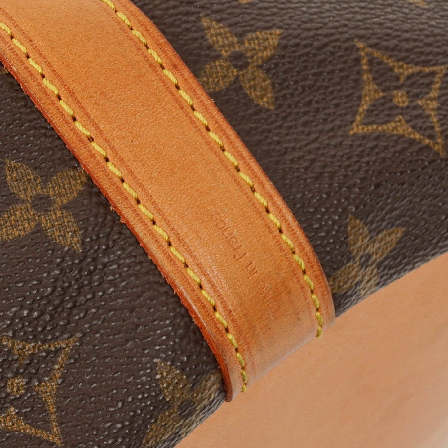 Louis Vuitton Petit Noé Schultertasche aus Monogram Canvas