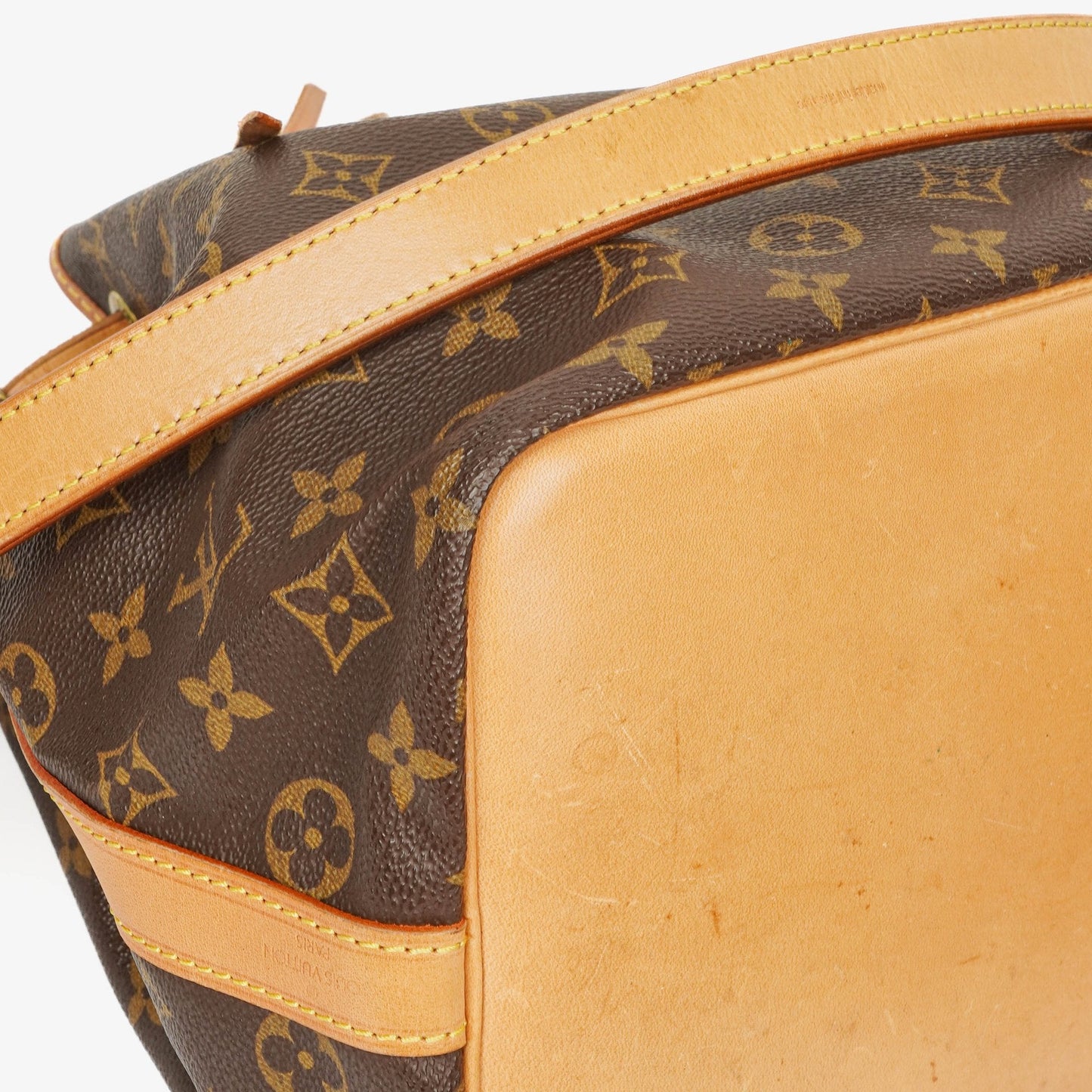 Louis Vuitton Petit Noe Schultertasche aus Monogram Canvas
