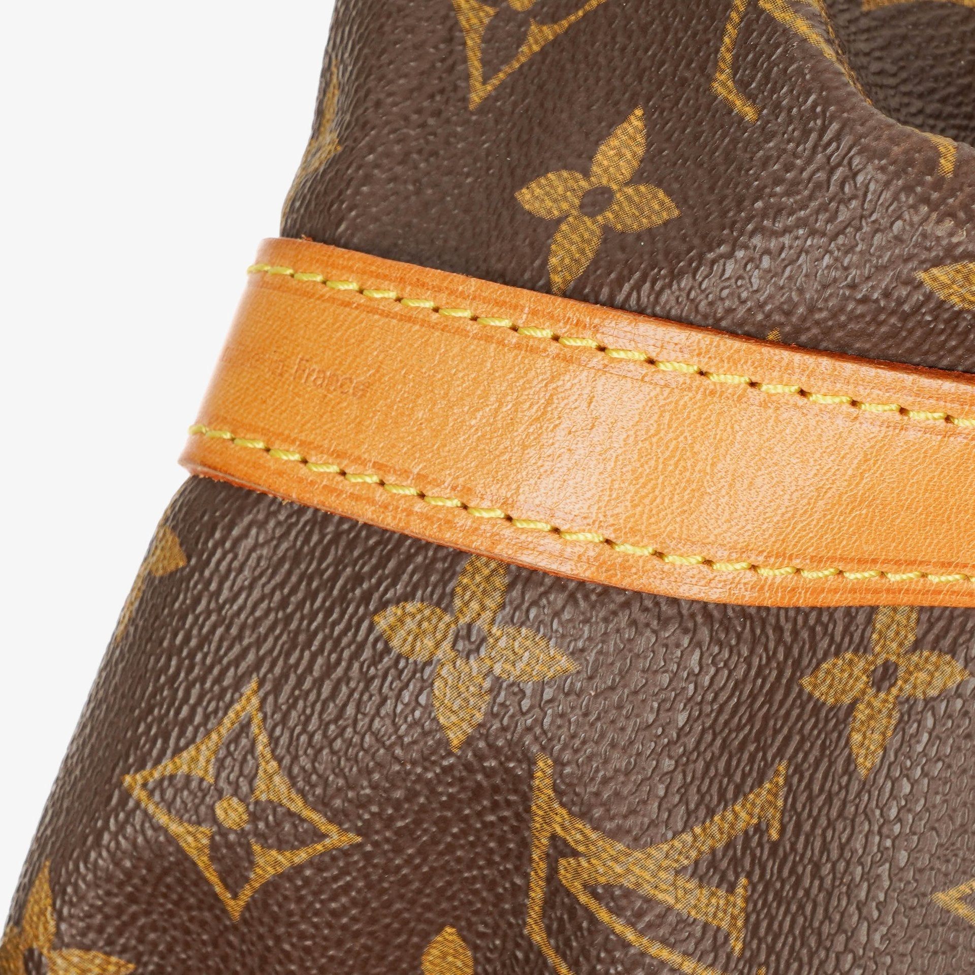 Louis Vuitton Petit Noe Schultertasche aus Monogram Canvas