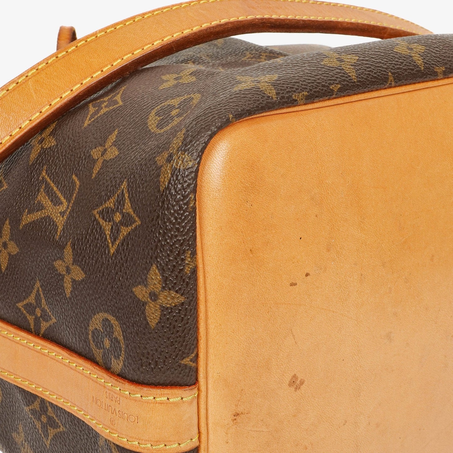 Louis Vuitton Petit Noe Schultertasche aus Monogram Canvas