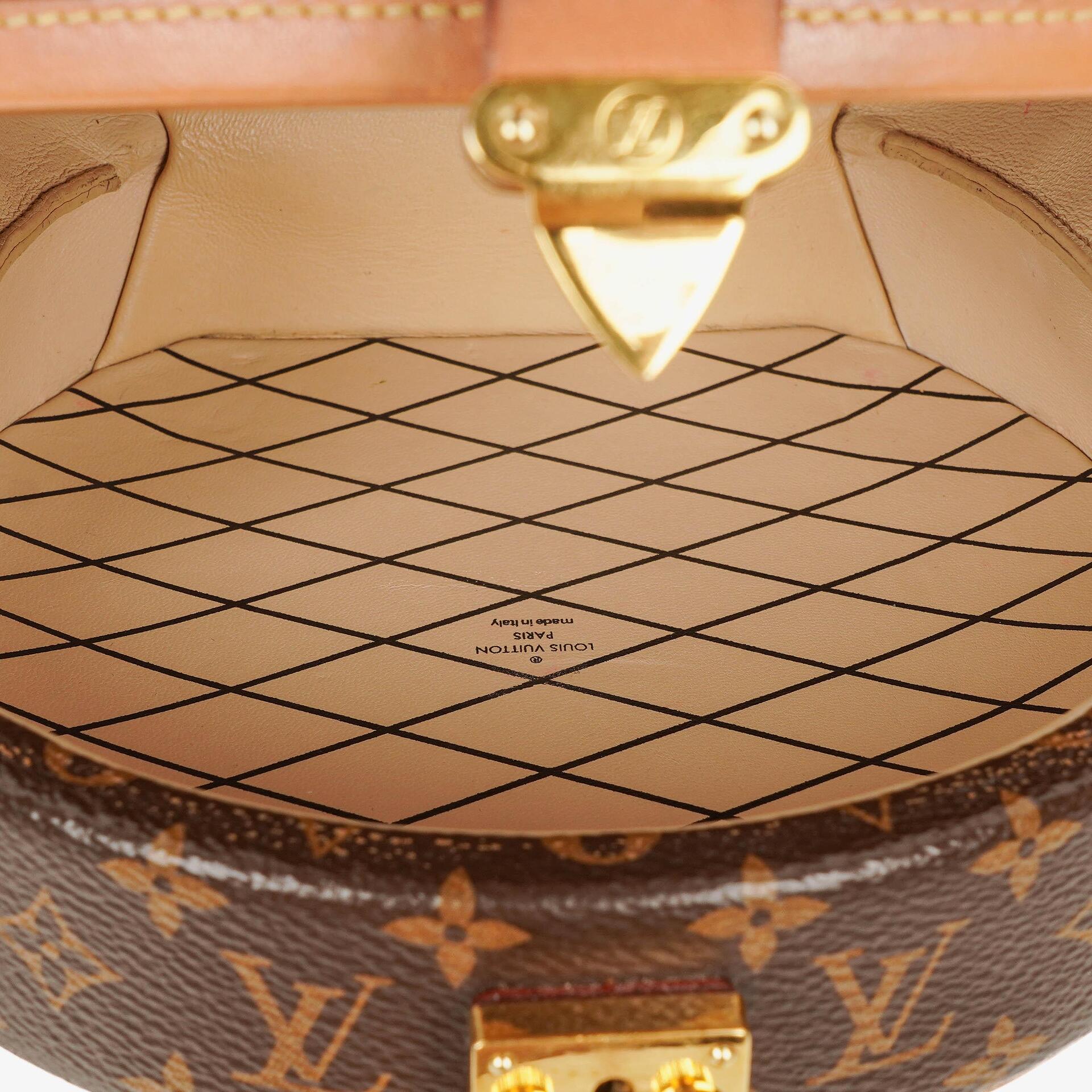 Louis Vuitton Petite Boite Chapeau Monogram Canvas Tasche
