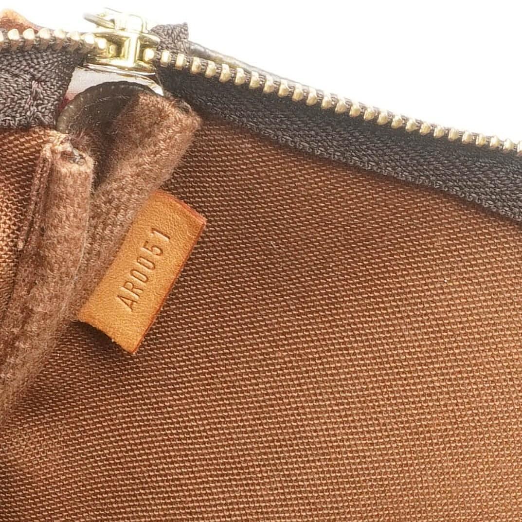 Louis Vuitton Pochette Accessoire in Monogram Graffiti Canvas Clutch Handtasche aus der Stephen Sprouse Kollektion