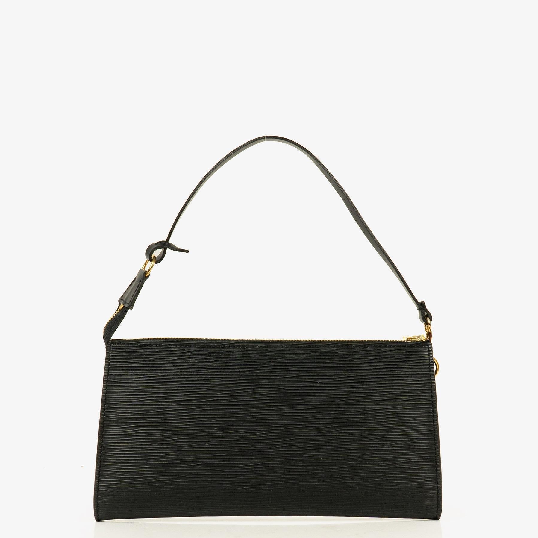 Louis Vuitton Pochette Accessoires Tasche aus schwarzem Epi Leder