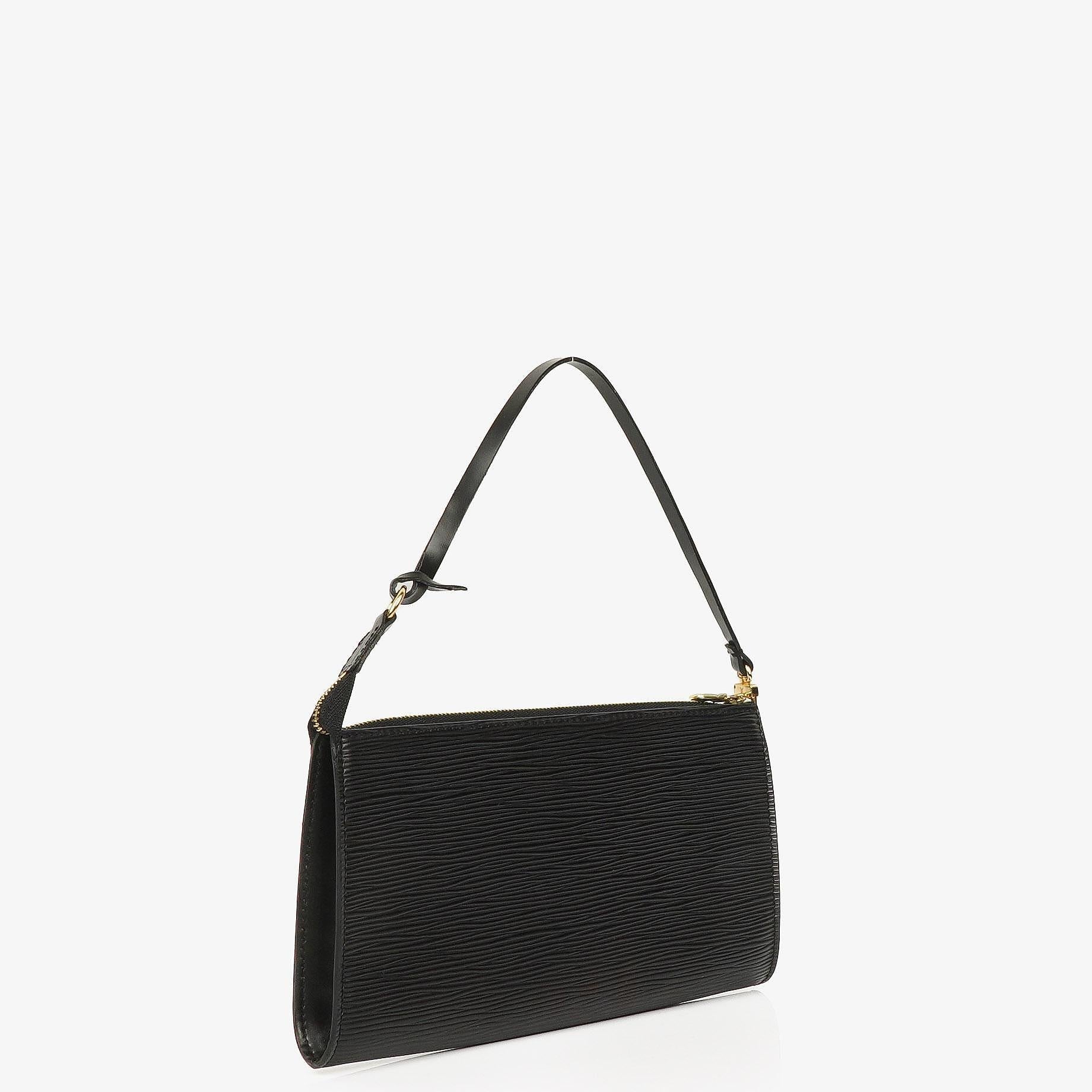 Louis Vuitton Pochette Accessoires Clutch aus schwarzem Epi Leder