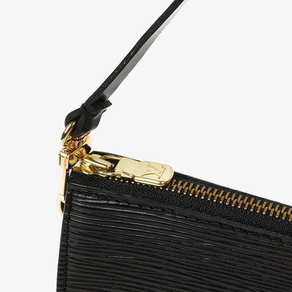 Louis Vuitton Pochette Accessoires Clutch aus schwarzem Epi Leder