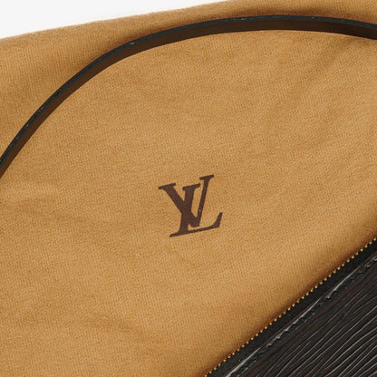 Louis Vuitton Pochette Accessoires Clutch aus schwarzem Epi Leder