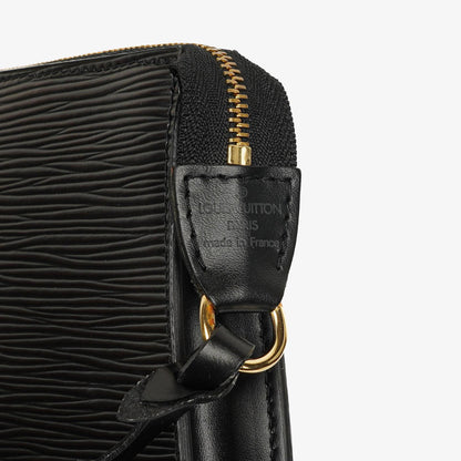 Louis Vuitton Pochette Accessoires Clutch aus schwarzem Epi Leder