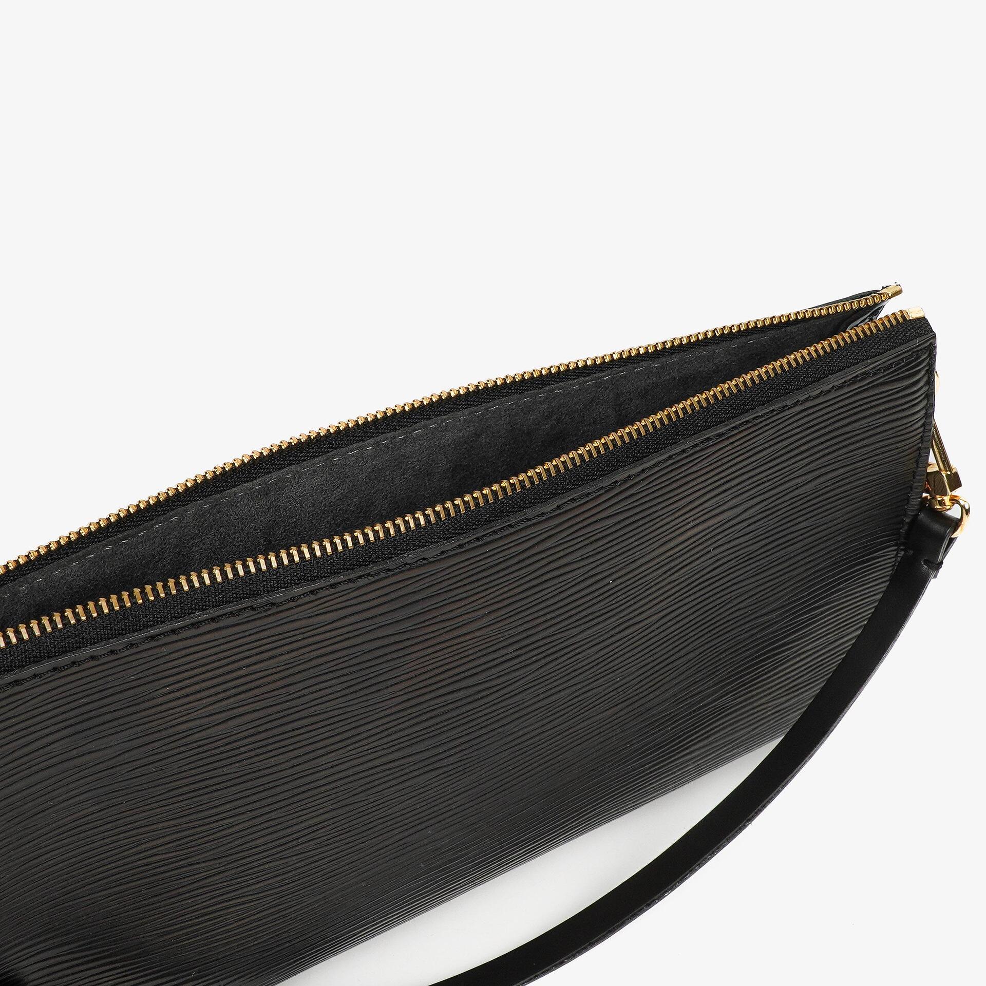Louis Vuitton Pochette Accessoires Clutch aus schwarzem Epi Leder