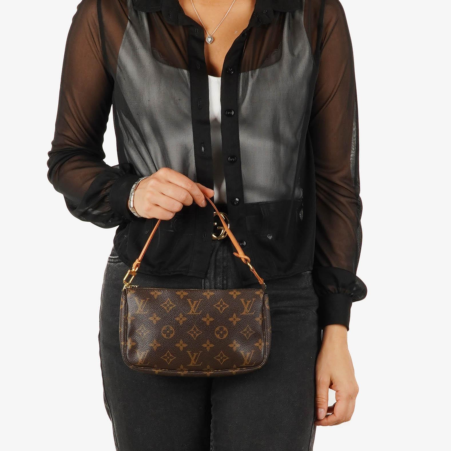 Louis Vuitton Pochette Accessoires Monogram Canvas Clutch Tasche