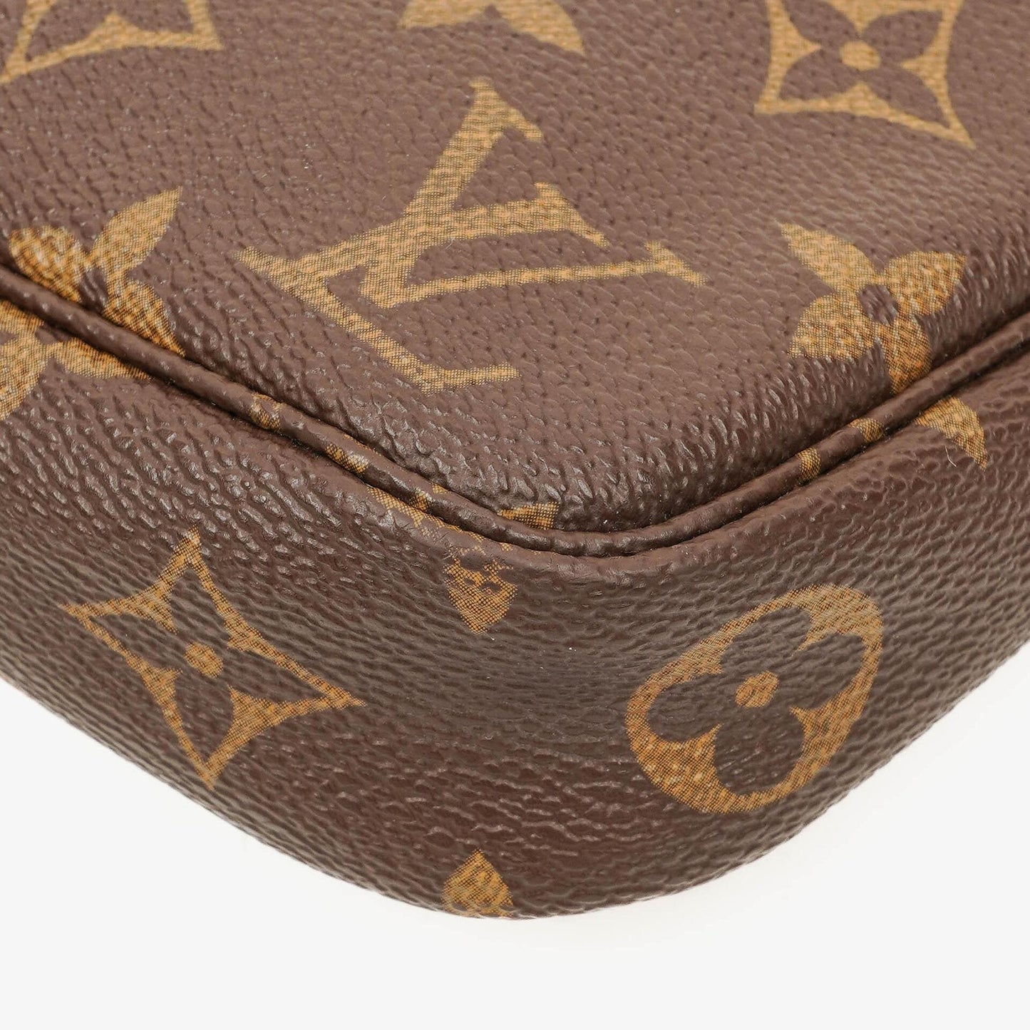 Louis Vuitton Pochette Accessoires Clutch aus Monogram Canvas