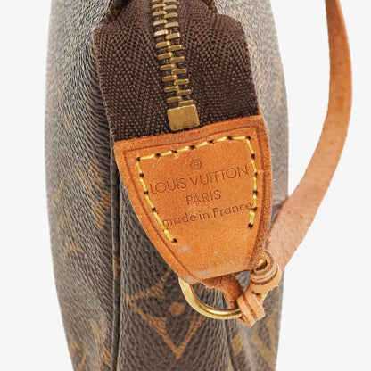 Louis Vuitton Pochette Accessoires Clutch aus Monogram Canvas