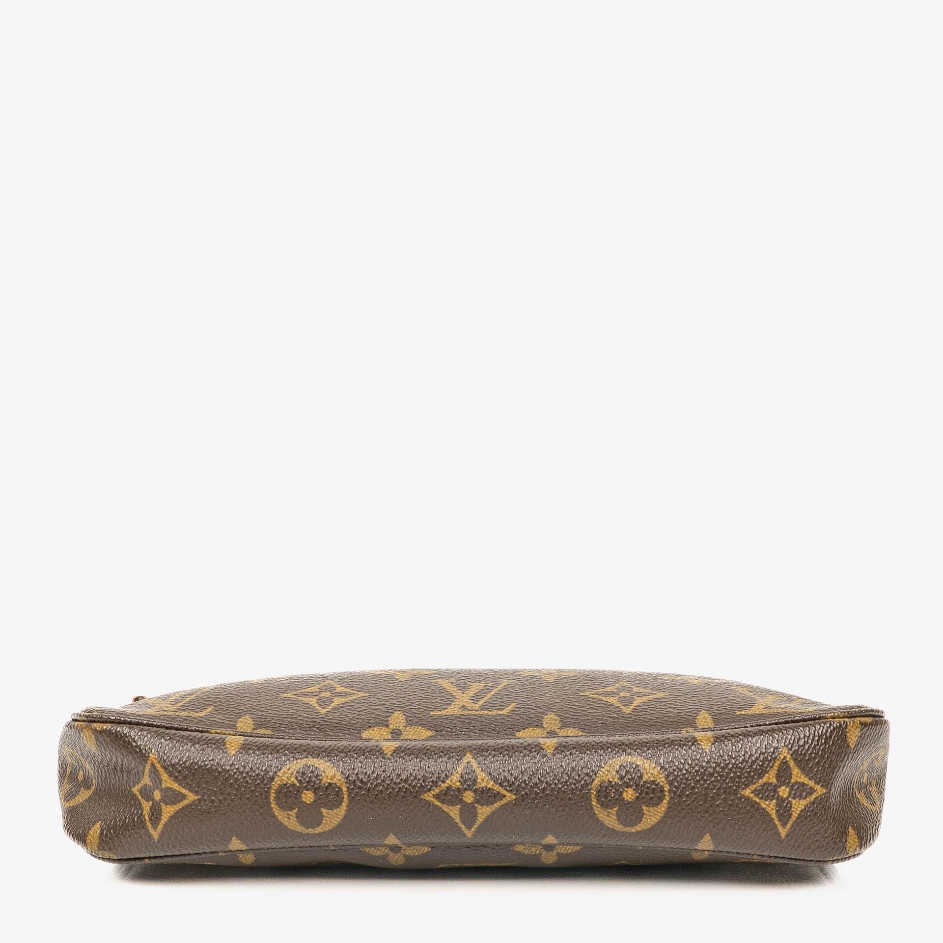 Louis Vuitton Pochette Accessoires Clutch aus Monogram Canvas